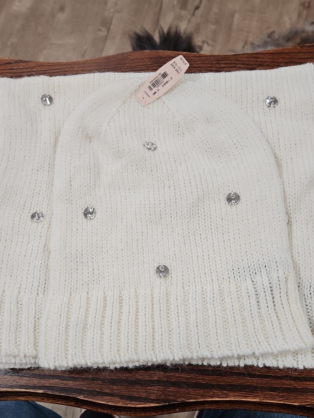 Victoria's Secret Cream Knit Beanie and Neck Warmer with Rhinestone Accents. B22